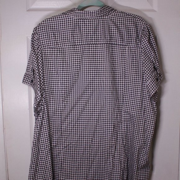 Lane Bryant Short Sleeve black and white houndstooth Button up Shirt - Picture 5 of 6